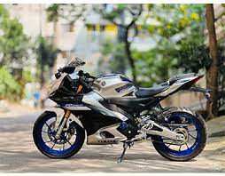 Best 5 Bikes Under 6 Lakhs